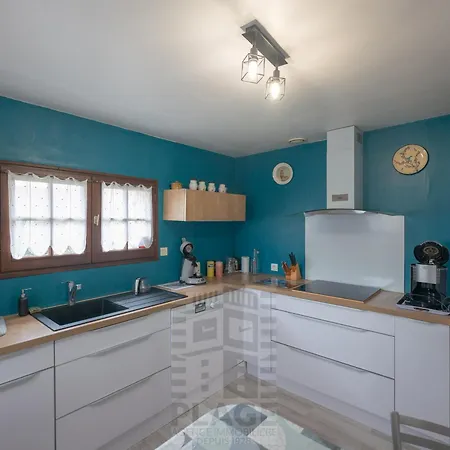 Holiday home Maison 3 Avec Piscine Privee Et Jardin Clos - Fr-1-197-617